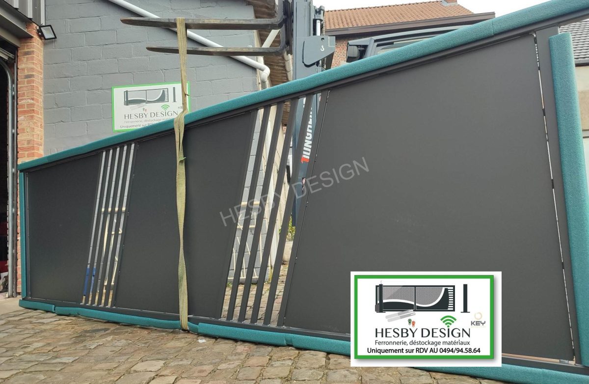 Barrière ,portail coulissant 5 mètres en stock
